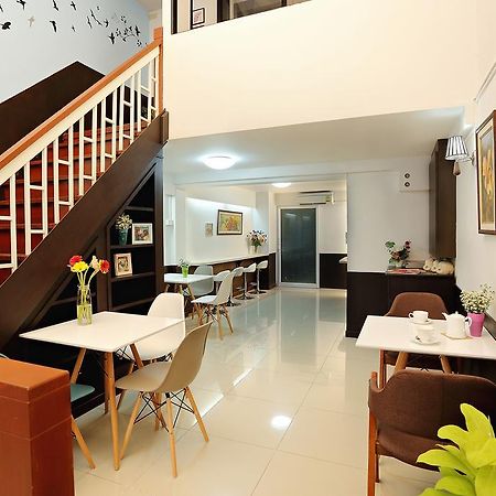 Baan Namtarn Guest House 曼谷 外观 照片